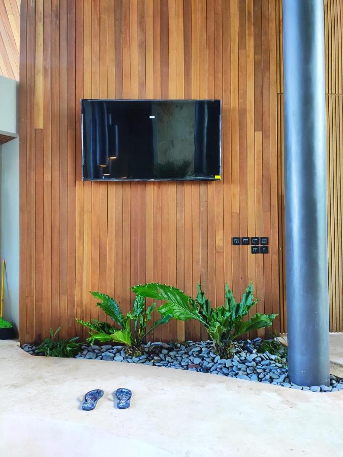 Villa Feh Bali By House Of Winds - Neo Tropical Eden Near Canggu เกอโรโบกัน ภายนอก รูปภาพ